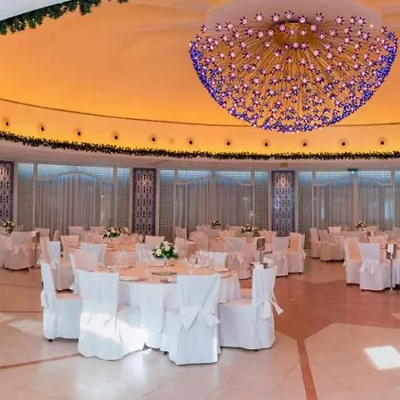Hotel Oasi Di Kufra 4*